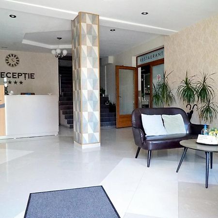 Pensiunea Central Reghin Luaran gambar