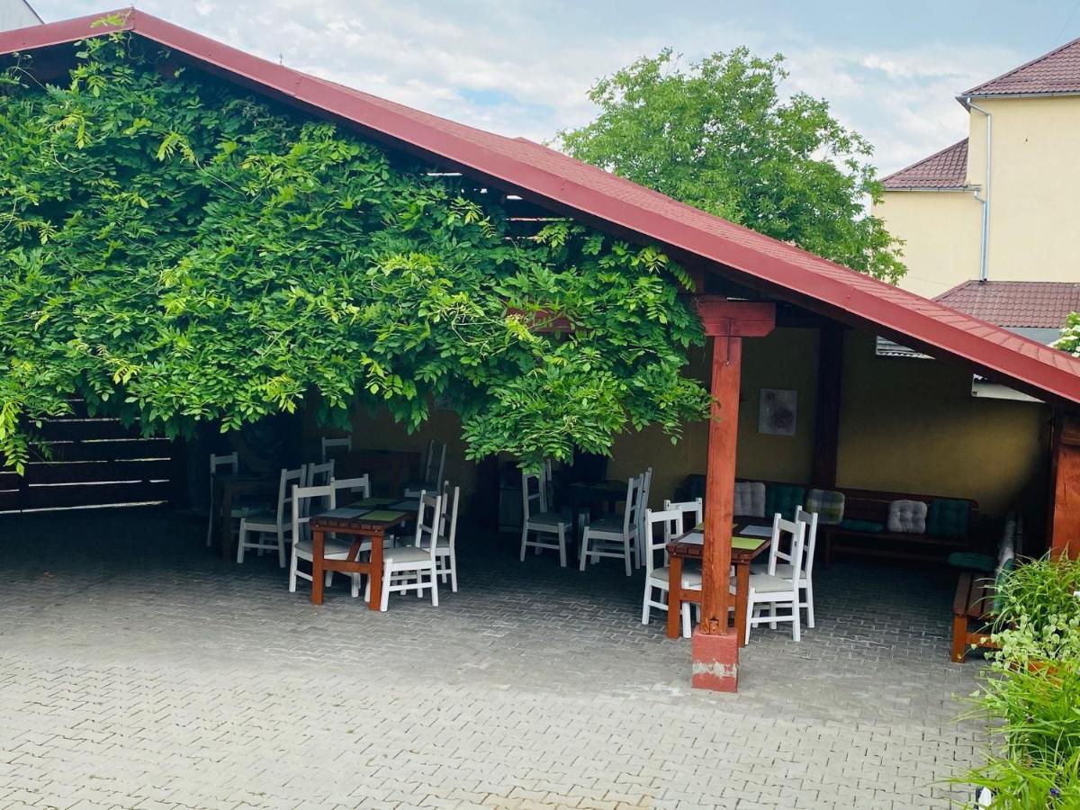 Pensiunea Central Reghin Luaran gambar